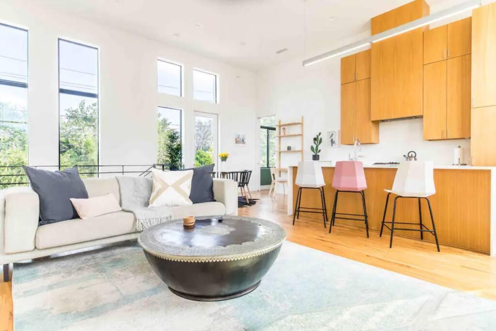 דאלאס Glamorous Perfectly Located Luxury 2 Bed Townhome מראה חיצוני תמונה