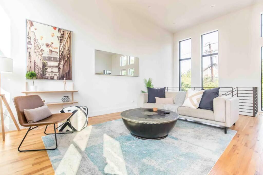 דאלאס Glamorous Perfectly Located Luxury 2 Bed Townhome מראה חיצוני תמונה
