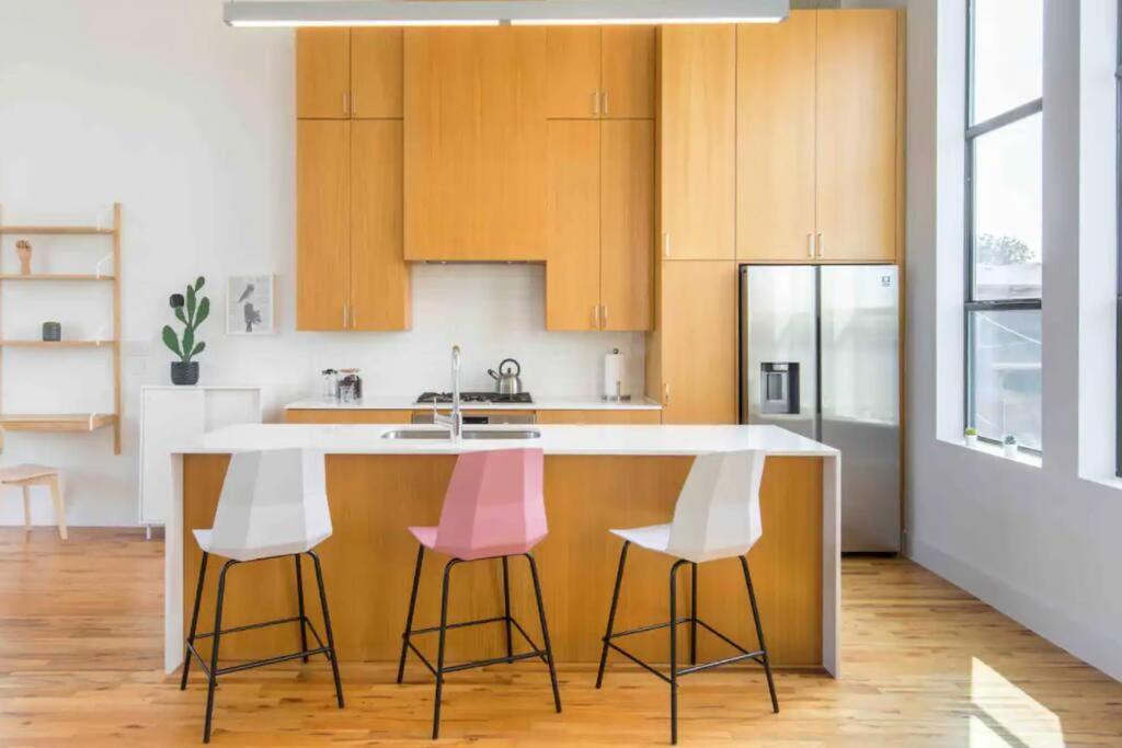 דאלאס Glamorous Perfectly Located Luxury 2 Bed Townhome מראה חיצוני תמונה